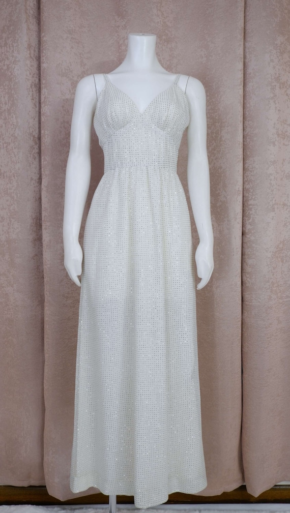 arab white dress White Gold Bisht for Men | Arabian Clothing