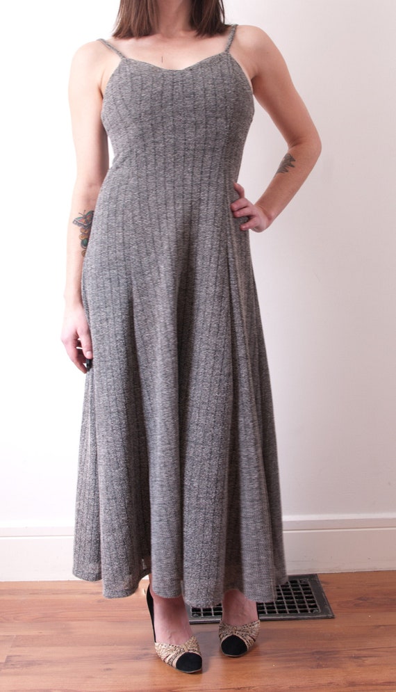1970's Gray Knit Maxi Dress / Vintage Sleeveless M