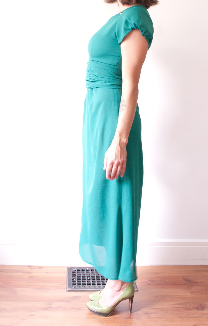 1960s Green Short Sleeve Gown image 4