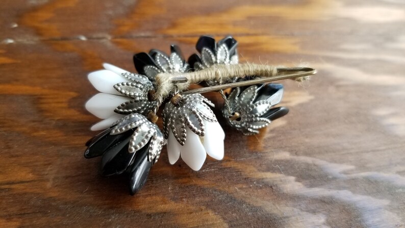 1960's Black and White Flower Brooch
