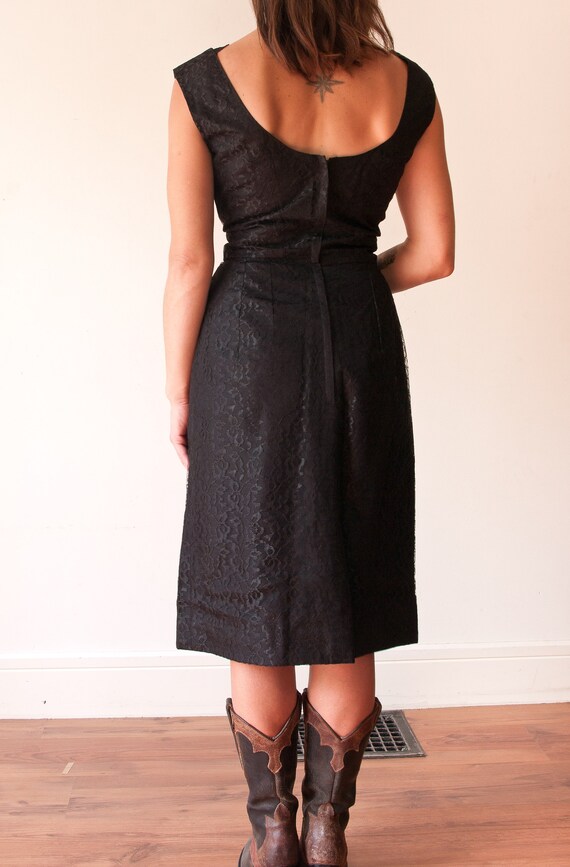 1970s Black Lace Dress - image 4