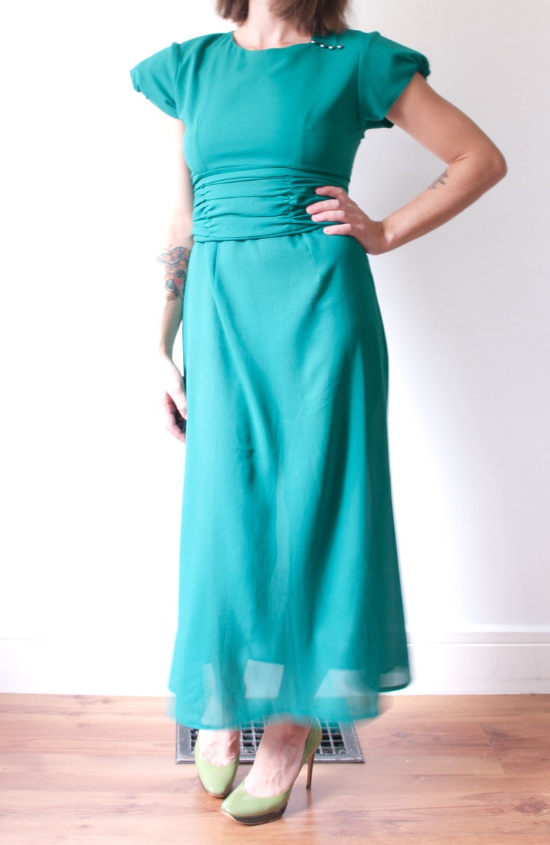 1960s Green Short Sleeve Gown image 3