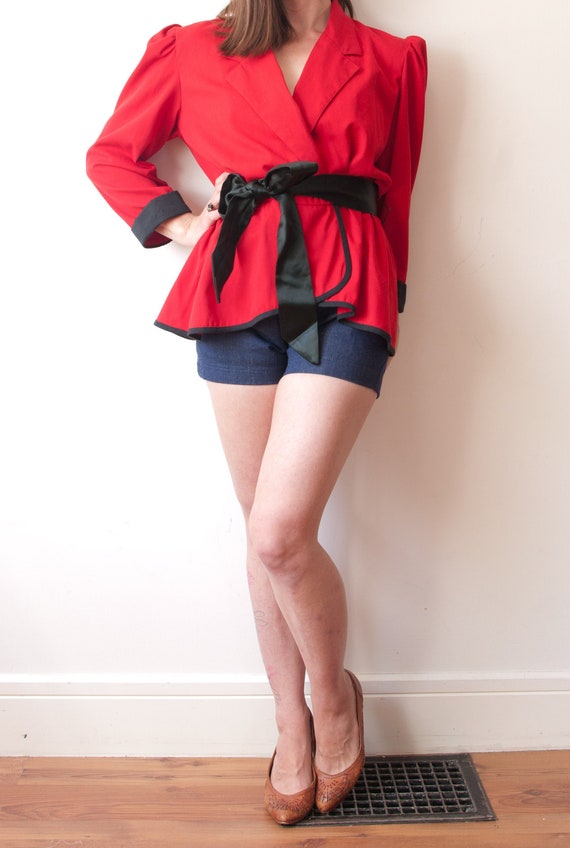 1980s European Vintage Long Tunic-Style Lightweight Blazer Top Red Floral Blouse Size 12 US 16 UK