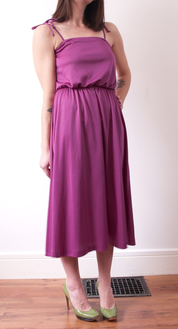 1970s Pleated Purple Midi Dress  - image 5