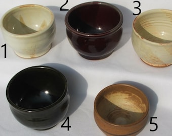 Bowls- 6-7" Round Shape, Assorted Colors