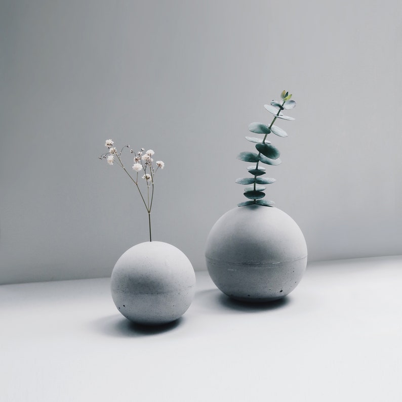 PLANET sphere concrete flower vase / paper weight / bookend Φ10cm image 2