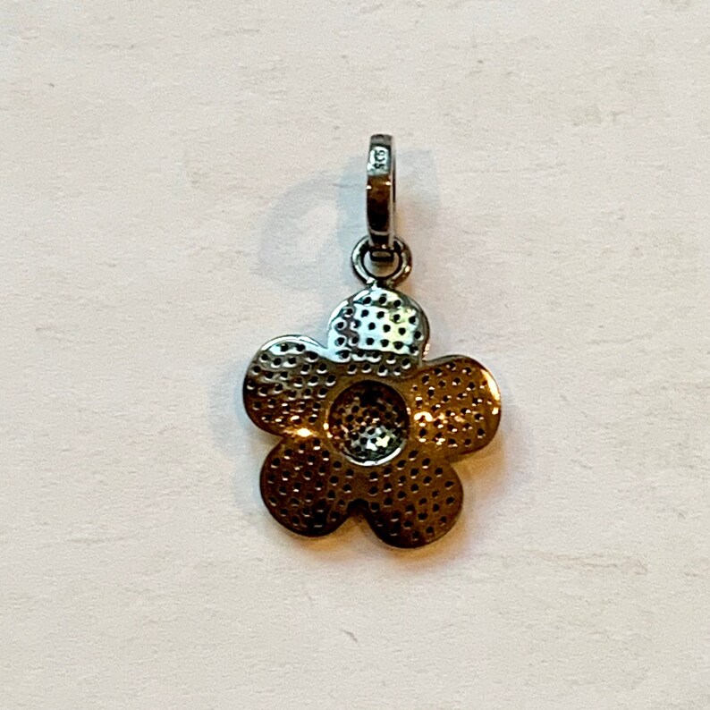 1 Piece Pave Diamond Flower Pendant Pave Diamond Pendant Oxidized 925 Silver 28x17mm PDP70