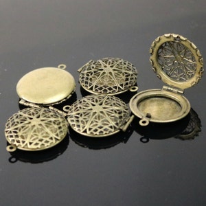 5 pcs Antique Brass Filigree Locket Pendant Charm - 27x32mm 8mm thickness - Brass Locket Pendant Charm - Ship from California USA
