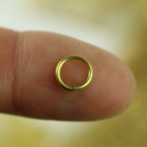 100 RAW Brass Bronze Jump Rings Jumprings - 7mm 20G (0.8mm) 20 Gauge - Clean Edge Cut Saw Cut Jumprngs - ship from California USA