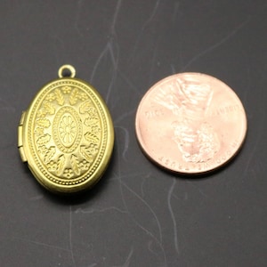 Raw BRASS Filigree Locket Large Oval Pendant Charm Dangle - 16.5x24mm - Brass Locket Pendant Charm - Ship from California USA - B19