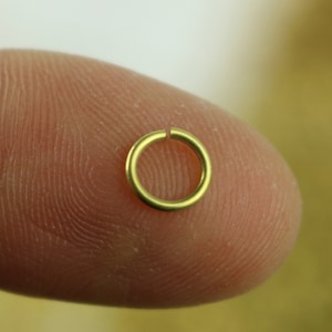100 RAW Brass Bronze Jump Rings Jumprings - 6mm 20G (0.8mm) 20 Gauge - Clean Edge Cut Saw Cut Jumprngs - ship from California USA