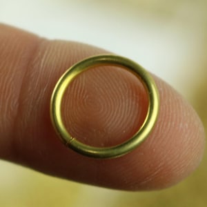Rohes Messing Biegeringe: 14 mm, 15 Gauge, Clean Cut, 50 Stück