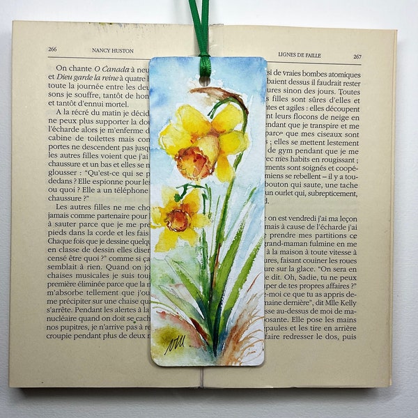 Marque-page aquarelle de jonquille, signet décor narcisse, fleur jaune avec ses feuilles, fleur de printemps pour un petit cadeau d’amour