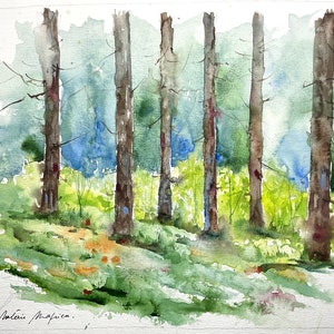 Dipinto di pineta, acquarello originale di paesaggio forestale, abeti e pini, luce attraverso il fogliame, atmosfera di sottobosco