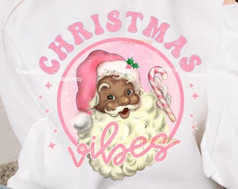 Black Santa Png-Sublimationsdatei, Weihnachtshemd digitaler Download. Rosa Weihnachtsmann dtf Bügelbild.
