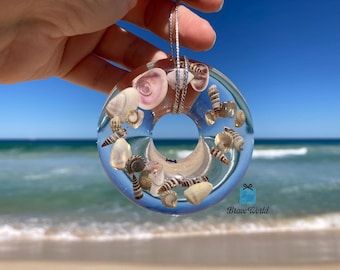 Doughnut Resin Ornament with Shells, Donut Ornament, Home Decor, Beach Decor, Beach Christmas Ornament with Shells, Doughnut Necklace