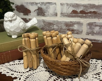 Bundle of 7 Vintage Wooden Clothespin | Vintage Laundry | Line Drying Pin | Retro Crafting Primitive Wood | Country Cottage Farmhouse Decor