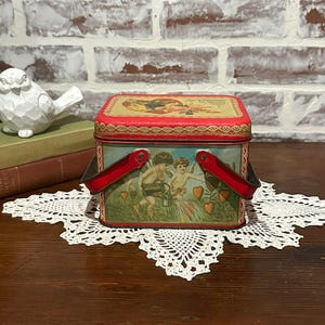 Vintage St Valentines Greeting Metal Tin Can w/ Handles | Rectangular Shaped Tin Can | Farmhouse Country Kitchen | Valentines Day Decor