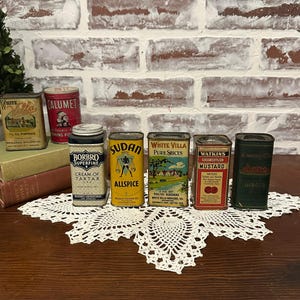 Lot of 7 Vintage Antique Spice Tins | Sudan Country Club White Villa Borbro Watkins Calumet | Farmhouse Country Cottage Rustic | Movie Prop