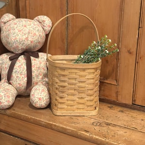 Woven Hanging Basket | Decorative Wall Basket | Country Cottage Rustic Farmhouse Decor | Storage | Vintage Inspired
