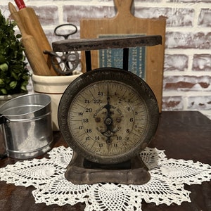 Vintage Pelouze Family Scale Metal Rustic Farmhouse Country Cottage 24LB Kitchen Scale | Vintage Decor | Kitchen Farmhouse Decor | Rustic