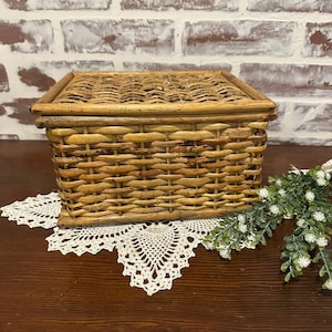 Vintage Woven Square Bamboo Basket w/ Hinged Lid | Decorative Storage Basket | Country Cottage Rustic Farmhouse Decor | Storage Container