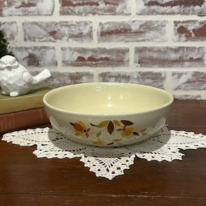Vintage Halls Superior Autumn Leaf Serving Bowl w/ Leaf Design | Farmhouse Country Serving Bowl | Vintage Kitchenware | Stoneware Pottery