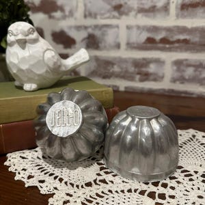 Set of 3 Vintage Aluminum Jell-O Molds | Cookie Tart Cake Stamps | Tart Pans Baking Tin Mold | Vintage Kitchenware | Baking