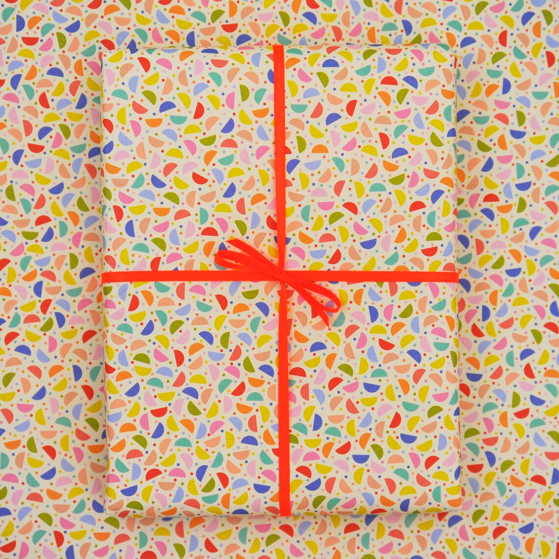 Spot printed wrapping paper / Birthday wrapping paper / 6 Etsy