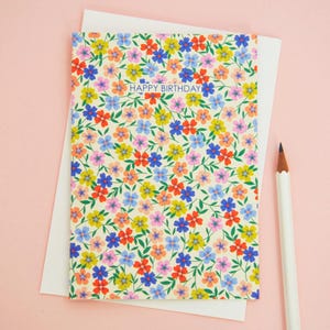 Kleurrijke bloemen gelukkige verjaardagskaart