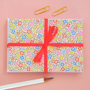 Juego de tarjetas de agradecimiento con diseño floral (paquete de 8)