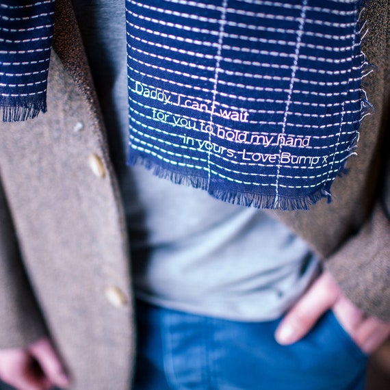 Cadeau de bosse - fête père des pères de bosse - père fête à être Indigo Scarf cadeau - papa à être cadeau - hommes - cadeau la première fête des pères du jour ec6ba0 Cadeau de bosse - fête père des pères de bosse - père fête à être Indigo Scarf cadeau - papa à être cadeau - hommes - cadeau la première fête des pères du jour ec6ba0