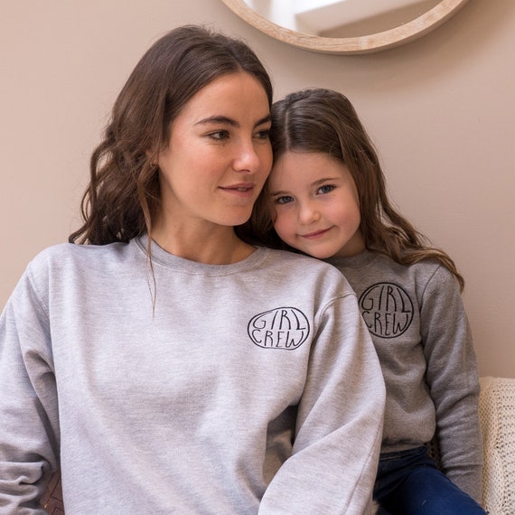 mum and baby matching jumpers