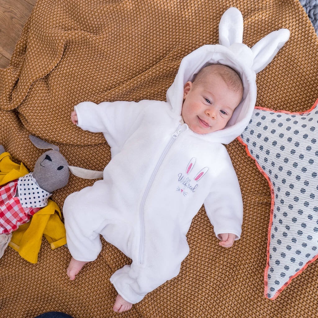 Adorable Knitted Baby Rabbit Suit for a Memorable First Birthday Cake Smash