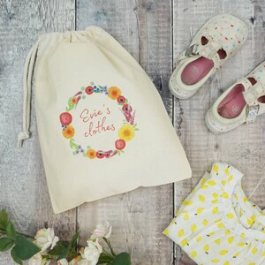 Sac à vêtements - Sac à vêtements pour enfants - Sac de nuit - Sac à vêtements de rechange - Sac à vêtements de rechange pour enfants - Sac à linge pour enfants - Sac floral - Couronne de fleurs