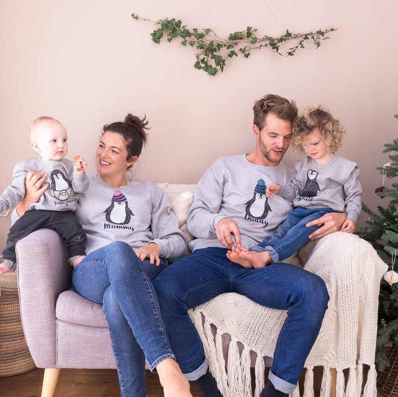 Ensemble de sweats pour famille pingouin - Créatrice ETSY : SparksAndDaughters