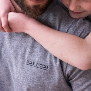 Role Model T-shirt - Role Model Men&#39;s T-shirt - T-shirt For Dad - Father&#39;s Day T-shirt - Men&#39;s Slogan T-shirt - Men&#39;s Embroidered T-shirt