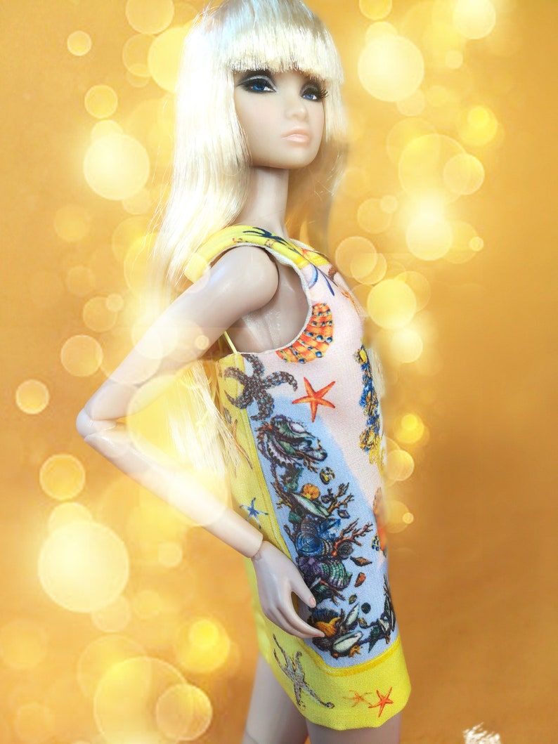 Dress with lining in Baroque Style for Fashion doll 12 Inches. image 3