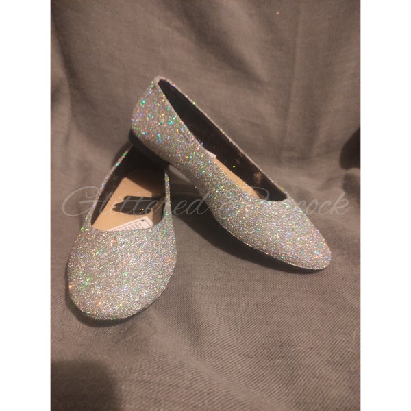 Silver HolographicMetallic glitteredreal leather ballerina flat.Standard(D) wider fit (E) extra wide(EEE)