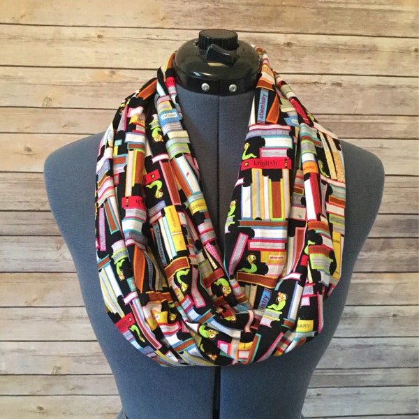 Bookworm Infinity Scarf / Library / Bookworm / Book / Scarf / Teacher / Educator / Education / Infinity Scarf / Gift / Professor / Geography