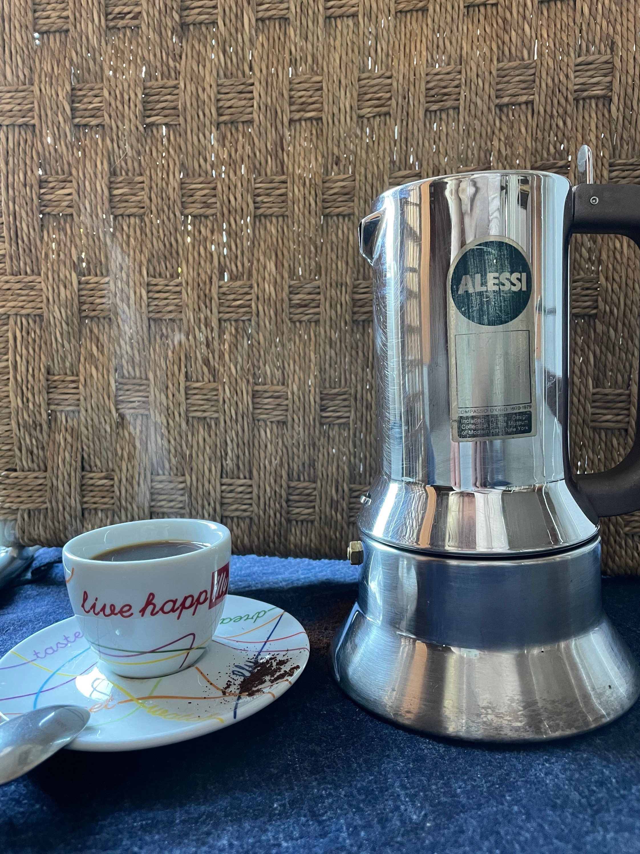Alessi Espresso Maker 9090 by Richard Sapper, 6 Espresso Cups