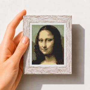 Mini cross stitch pattern, Modern tiny art - Mona Lisa - by Leonardo da Vinci Famous Tiny miniature painting, Instant download