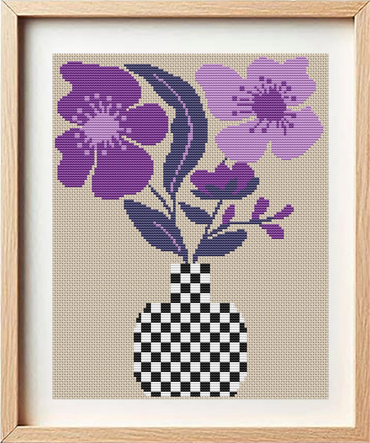 花柄クロスステッチ図案PDF。花瓶に入った紫の花束 - モダン