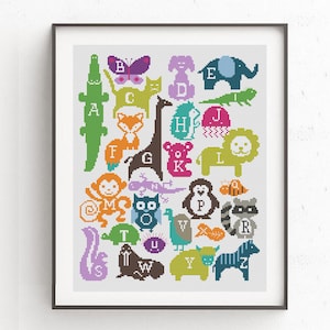 Baby Kreuzstich Stickmuster, Elefant, Fuchs, Affe, Löwe, Hund, Eule Alphabet Stickerei, Geschenk zur Geburt, Wildtier Stickbild