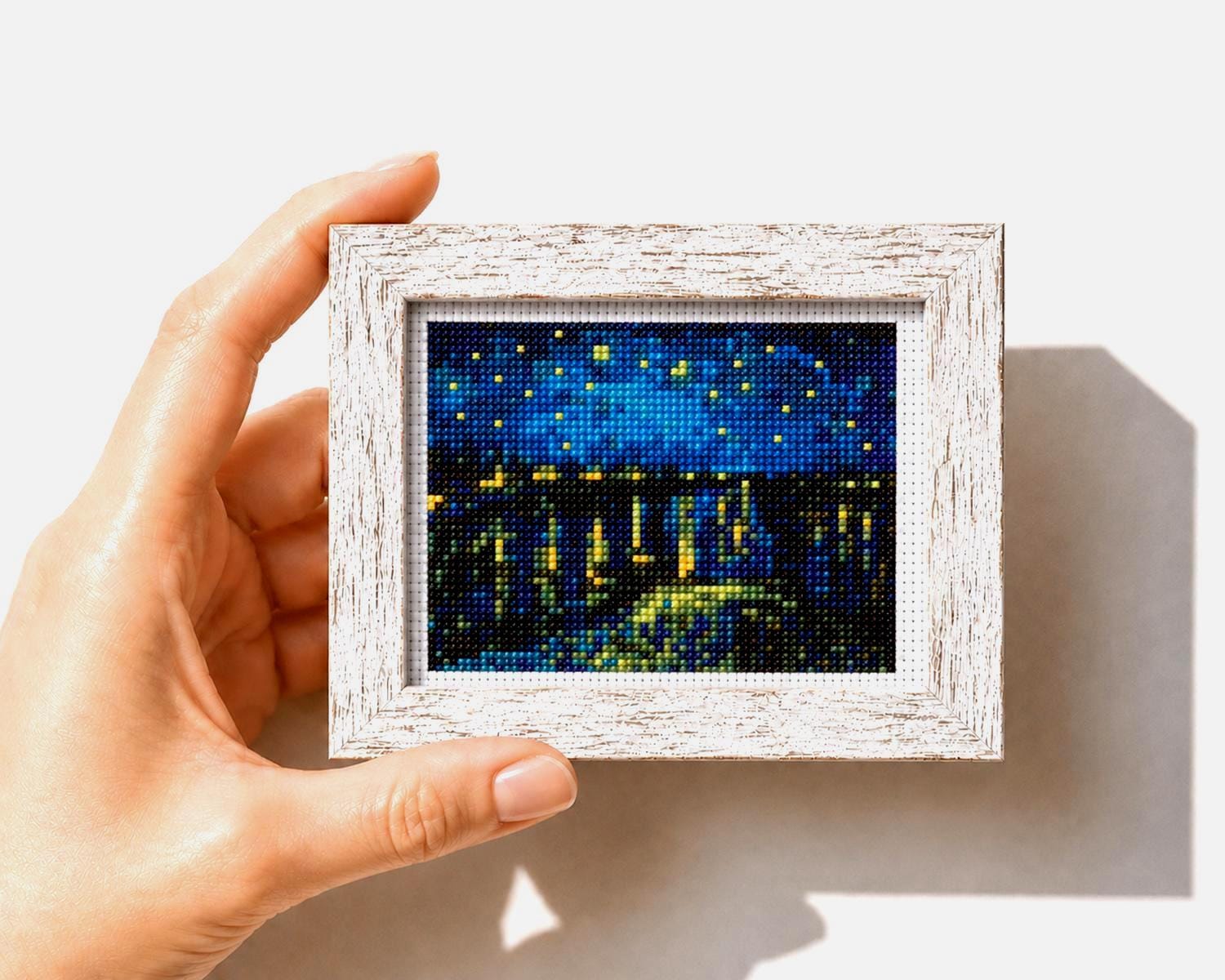 ゴッホ「星月夜」クロスステッチパターン – ローヌ川の星月夜刺繍PDF