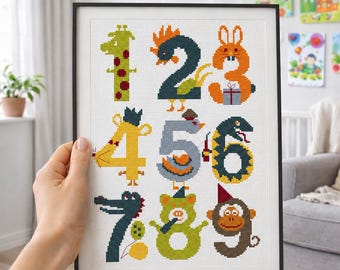 Schema per punto croce con numeri di animali, decorazione per la cameretta, ricamo per neonati (download in PDF)
