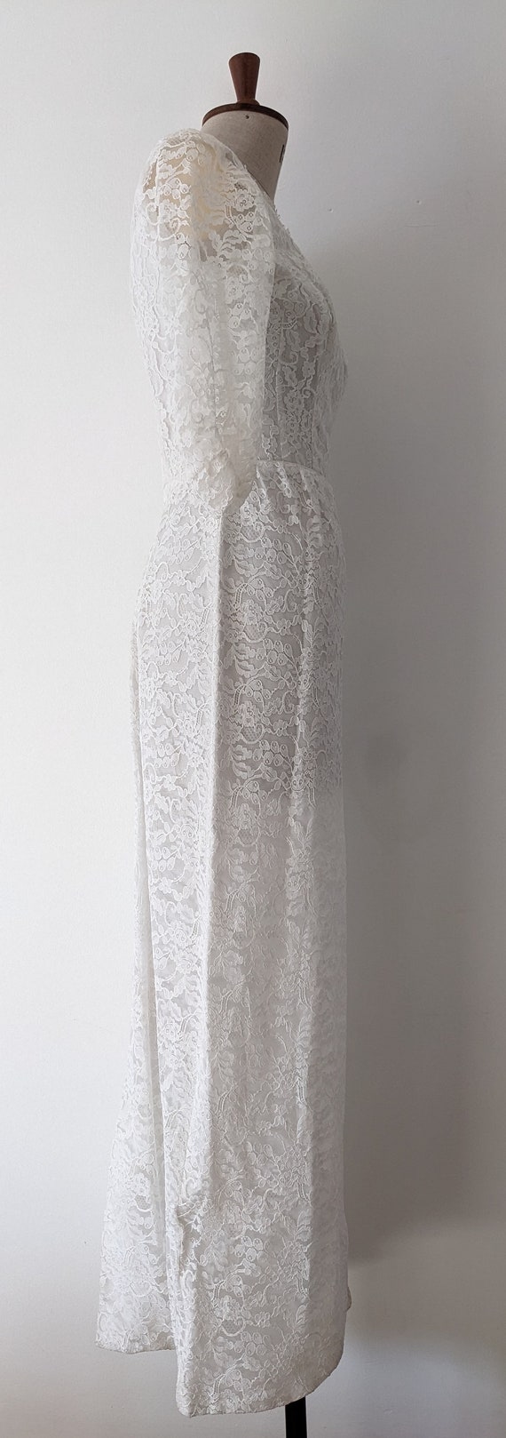 1960’s, white lace wedding dress. - image 2