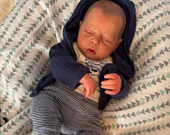 Realborn Dustin