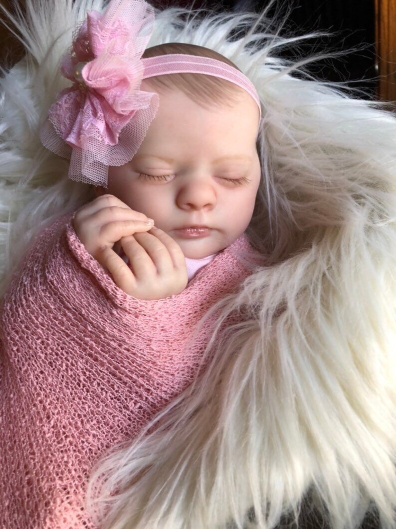 realborn evelyn asleep