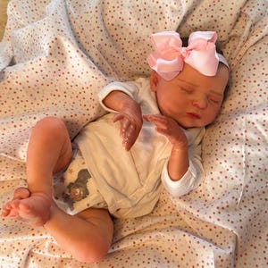 Reborn Laura by Bonnie Brown image 7
